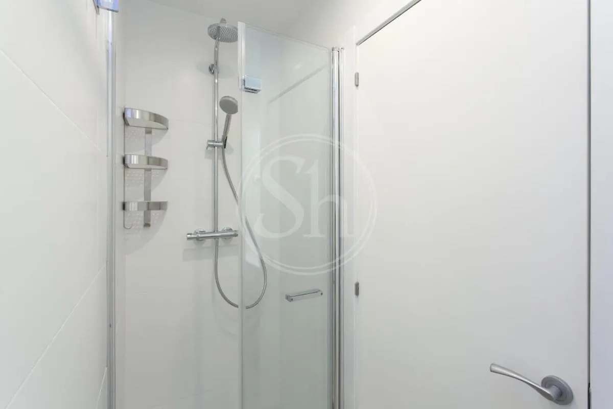 Wonderful Apartment For 6 巴塞罗那