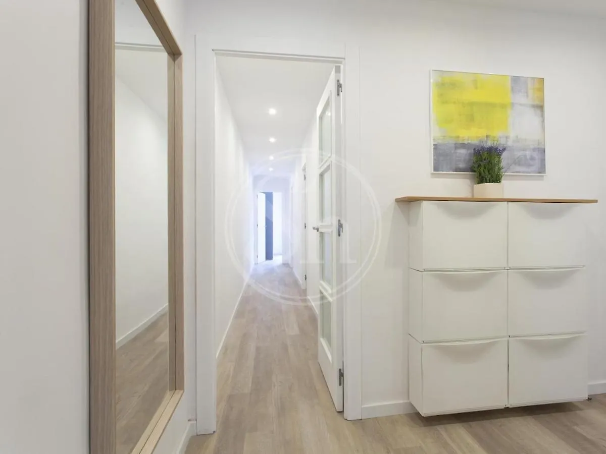 Wonderful Apartment For 6 Barcelona Spain